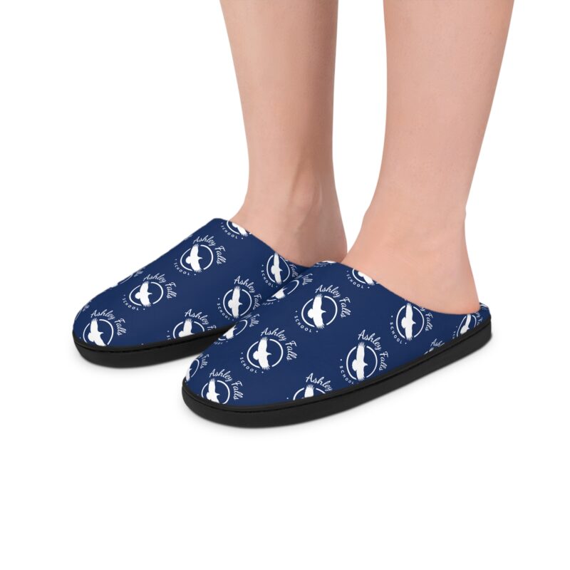Ashley Falls School Men's Slippers - Image 5